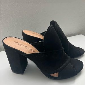 Open toe black velvet chunky heel